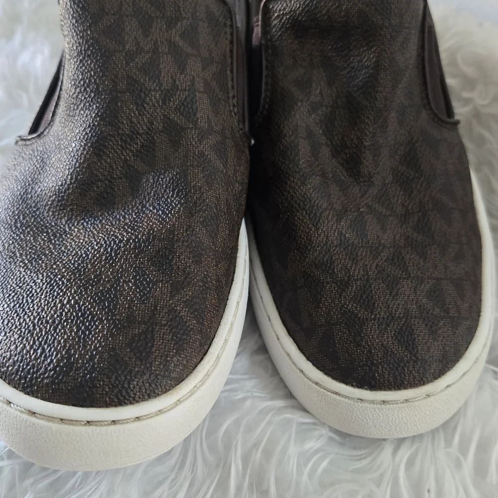 Michael Kors Monogram Slip-On Sneakers Brown Logo Canvas Women’s Size‎ 6M